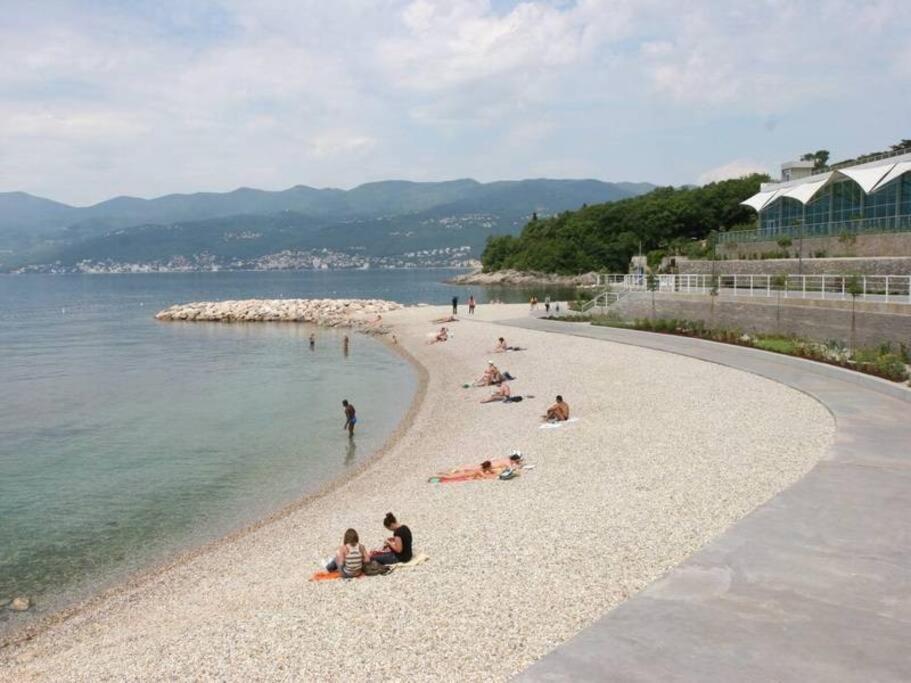 Apartment Mediterranean Garden Rijeka Exterior photo